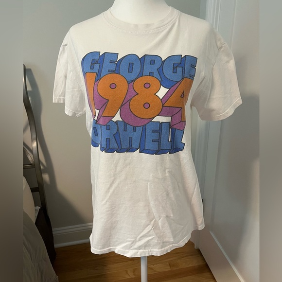 J. Galt Brandy Melville t-shirt. Vintage design. One size. - Picture 1 of 5